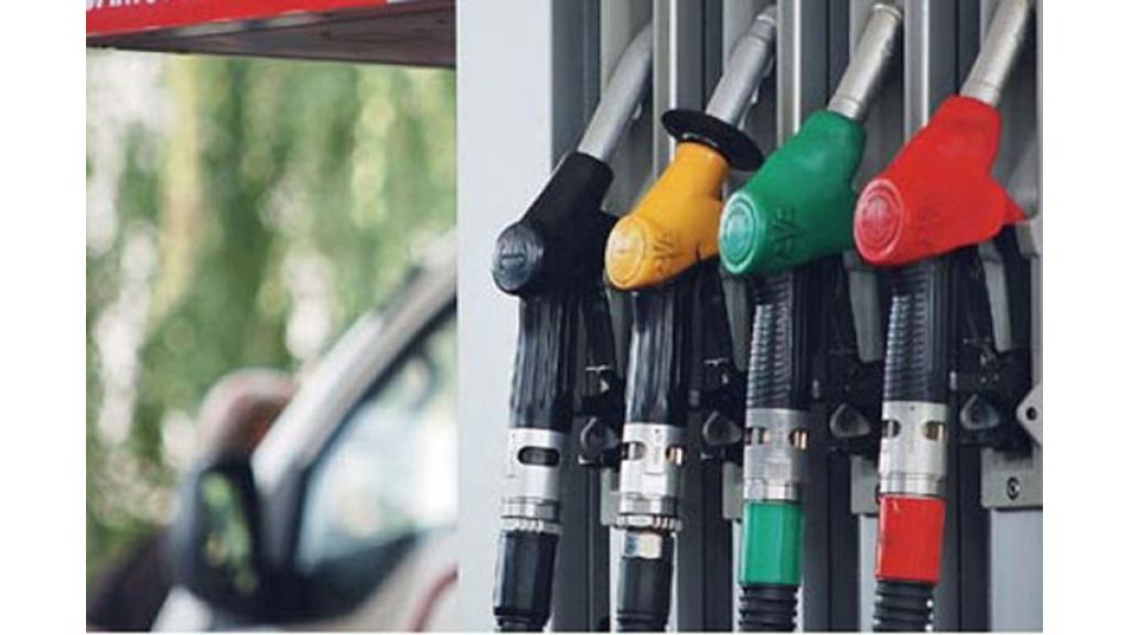 Cene dizela jeftinija za dinar, a benzina nepromenjena