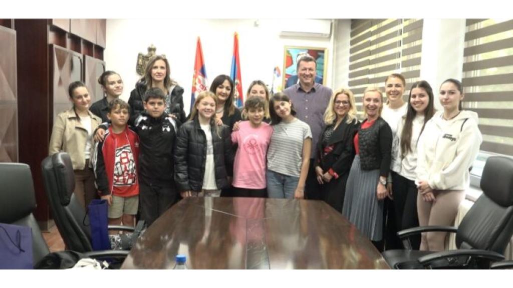 Učenici iz Grčke u poseti opštini Kula