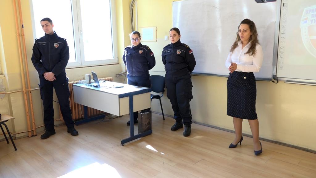 U Ekonomskoj školi održana promocija za upis na Kriminalističko-policijski univerzitet