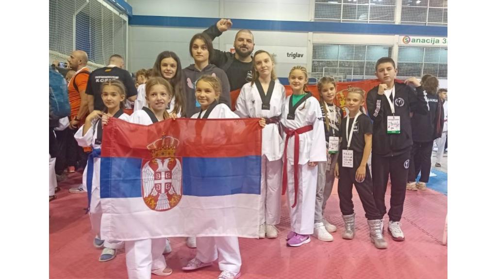 Tekvondisti iz Pazove na Balkanskom prvenstvu u Sarajevu ostvarili veliki uspeh