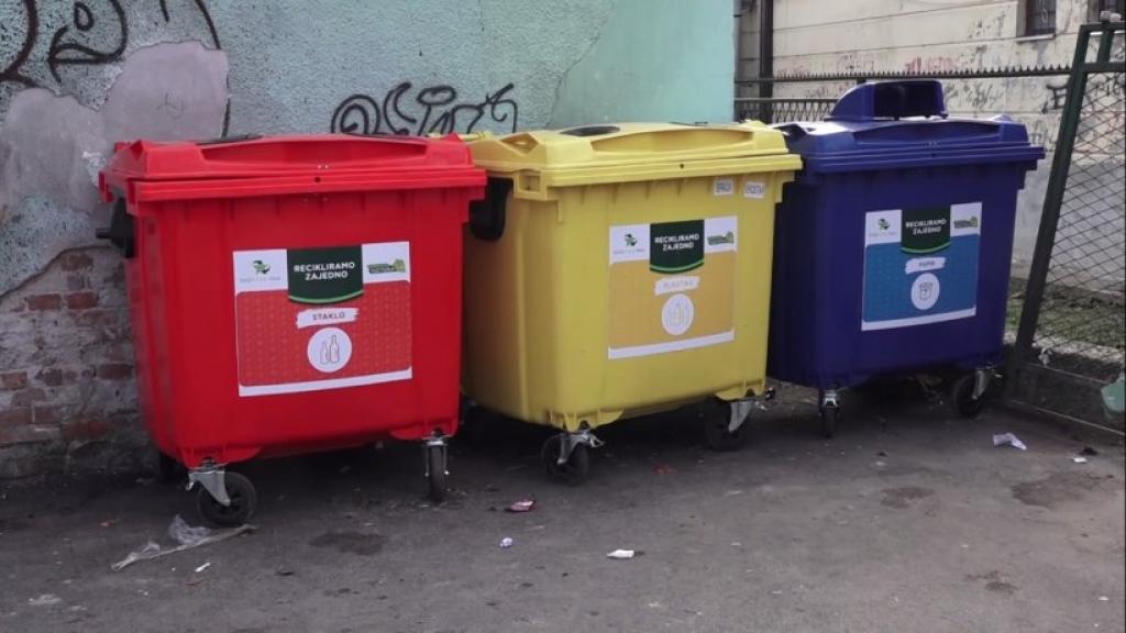Postavljeni kontejneri za reciklažu u staropazovačkoj opštini