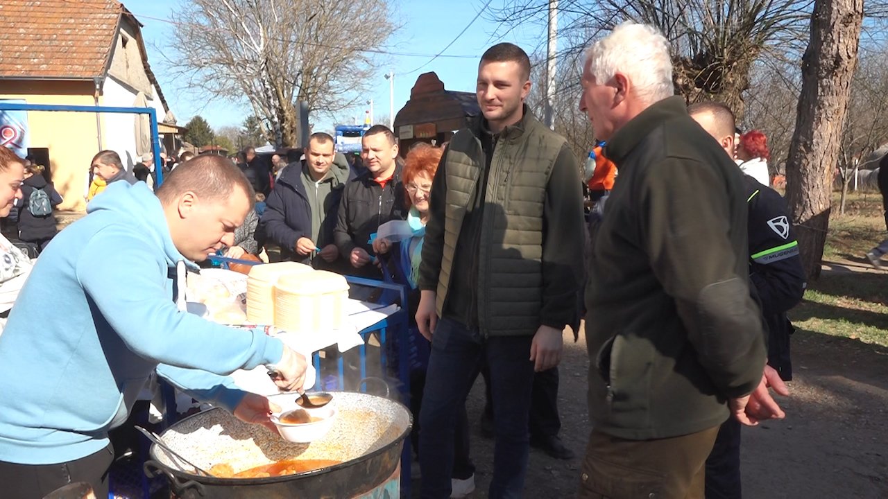 Festival domaće hrane u Višnjevcu premašio očekivanja organizatora 