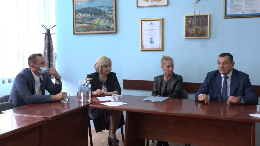 Pokrajinski sekretar uručio Visokoj školi „Sirmijum” akreditaciju za novi smer
