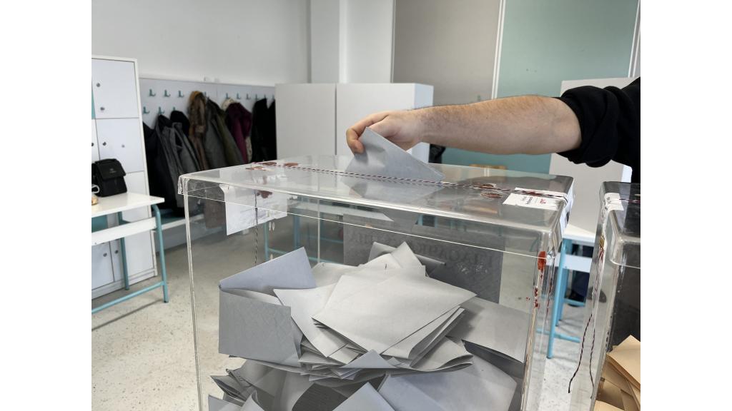 U Mitrovici glasalo 59,9 odsto građana, SNS osvojila oko 55 odsto glasova