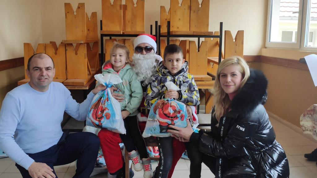 Božićni paketići za najmlađe meštane Bešenova
