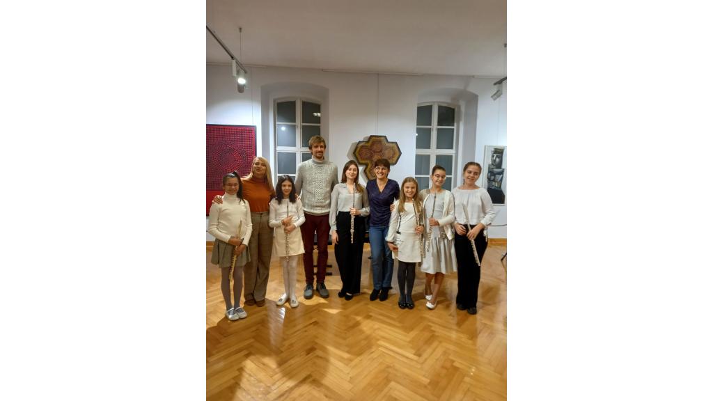 U Galeriji održan koncert mitrovačkih flautista