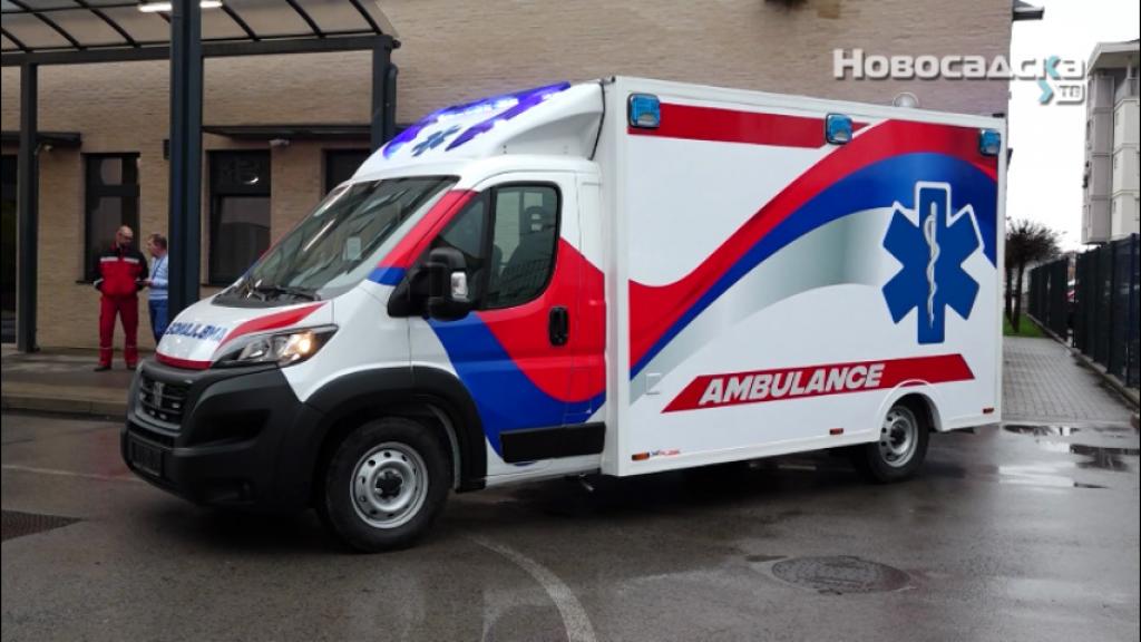 Novo sanitetsko vozilo za duži transport životno ugroženih pacijenata