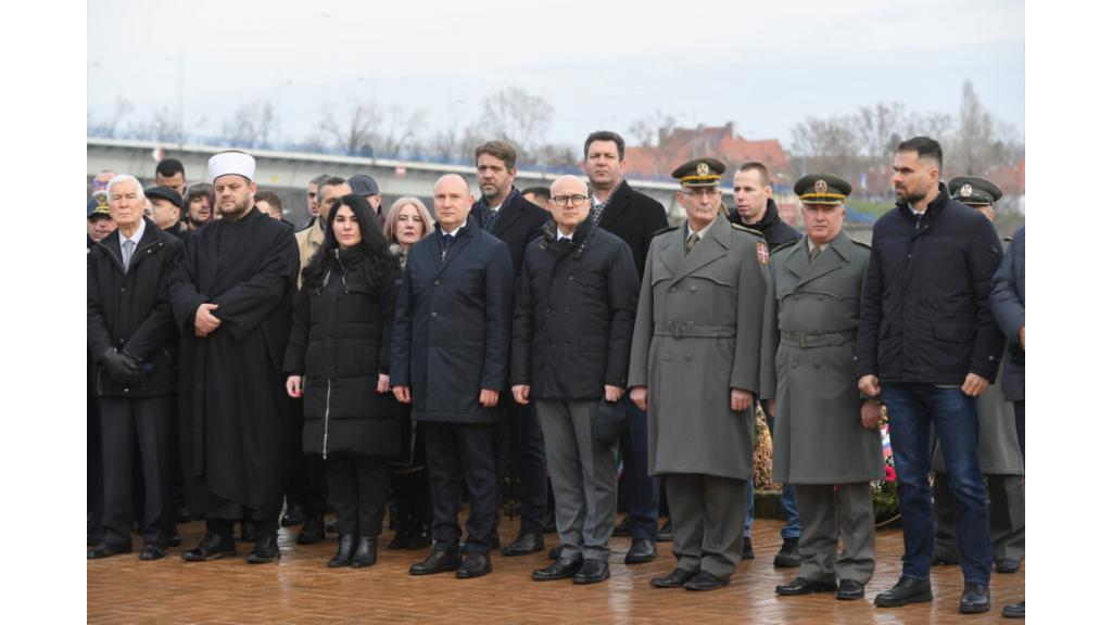 Ministar Vučević prisustvovao obeležavanju 82. godišnjice pogroma u “Novosadskoj raciji”