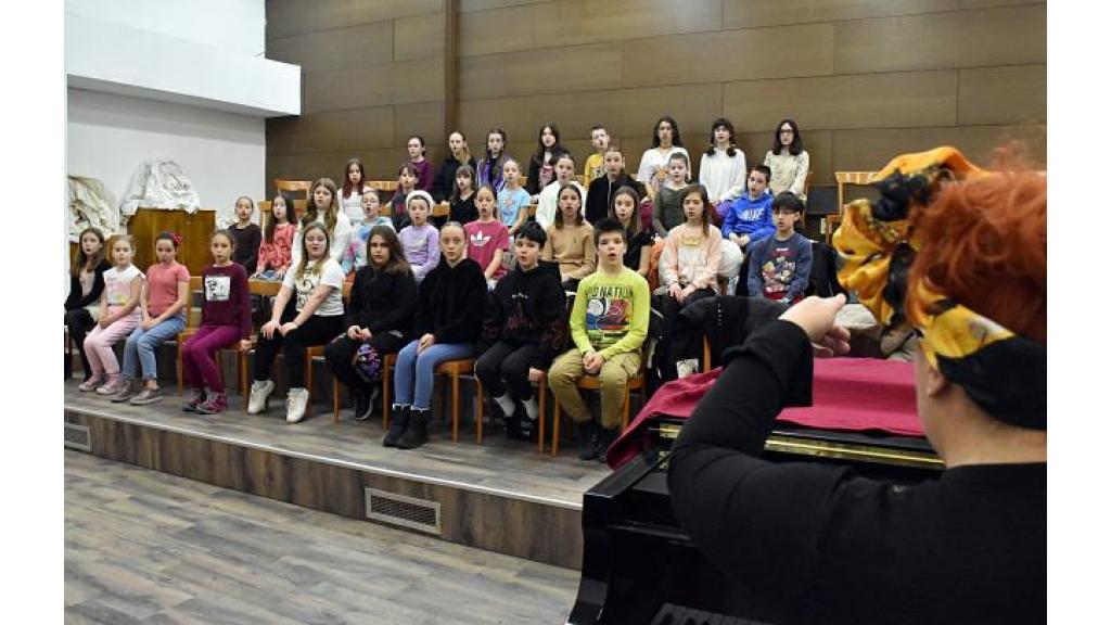Gala koncert dečijeg operskog hora Srpskog narodnog pozorišta