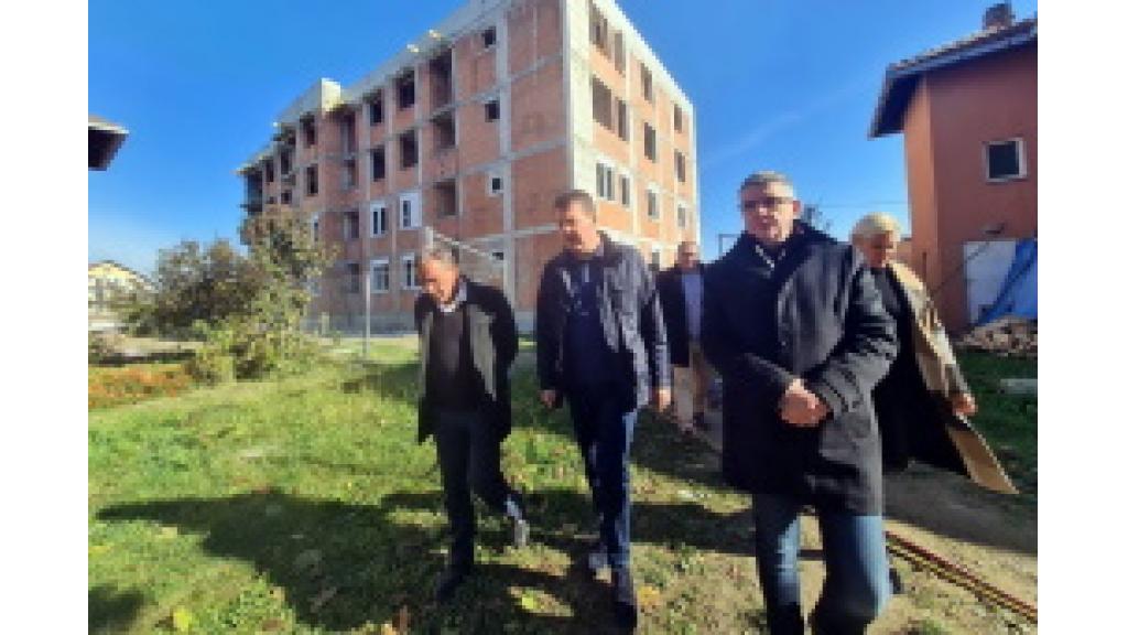 Mirović: Na proleće stanovi za 32 socijalno ugrožene porodice u Baču