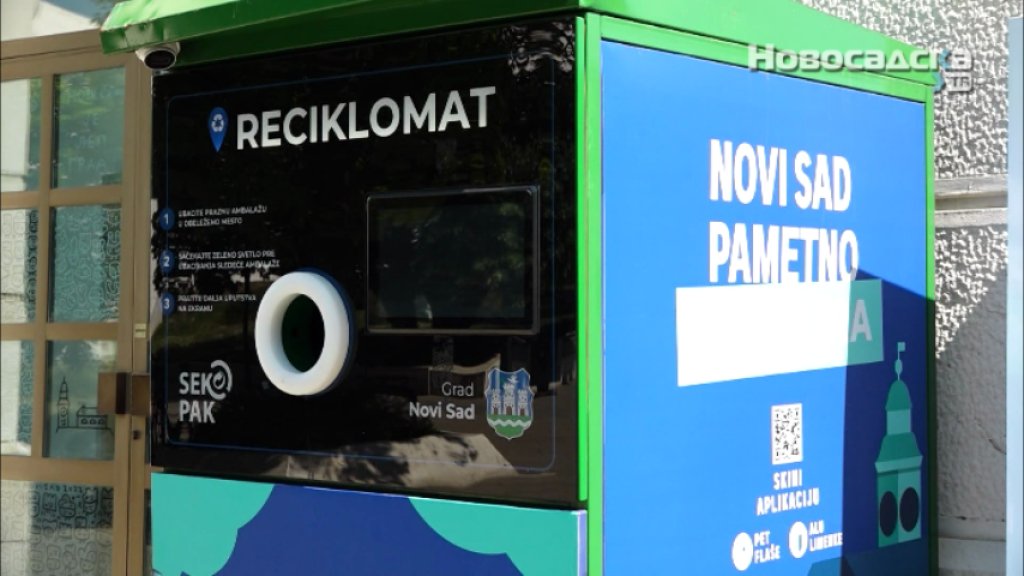 Pet reciklomata postavljeno u Novom Sadu
