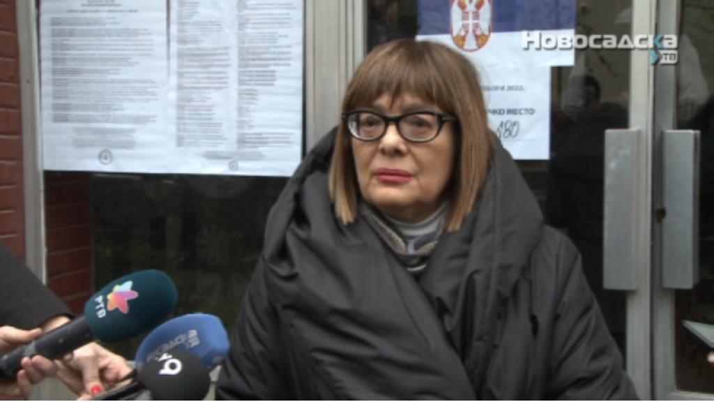 Maja Gojković glasala u Novom Sadu