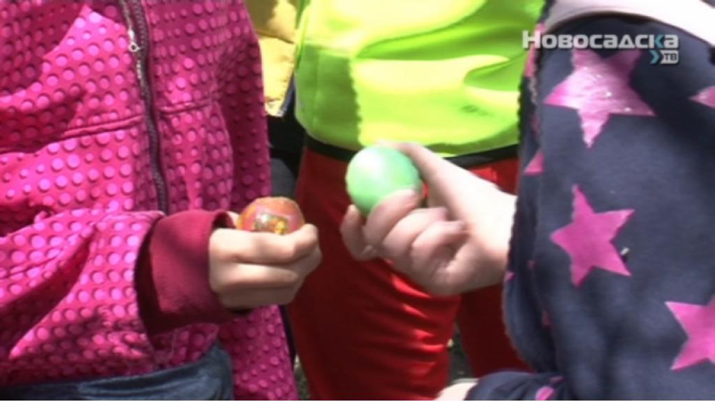 Vaskršnji turnir u tucanju i oslikavanju jaja za decu