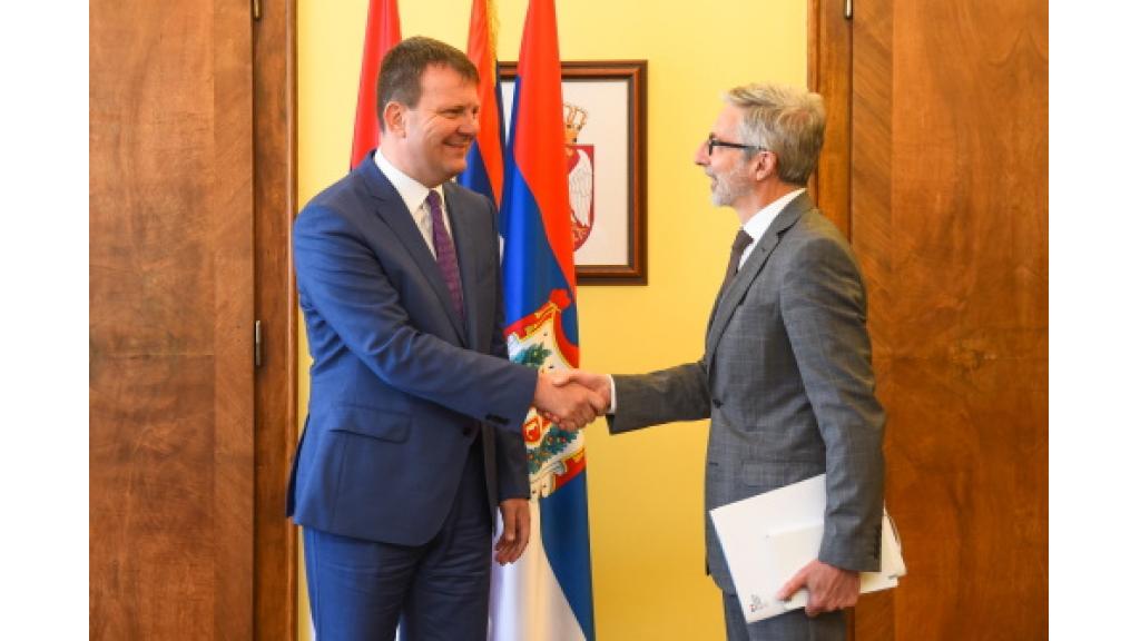 Mirović i ambasador Francuske razgovarali o ekonomskoj saradnji i zelenoj agendi