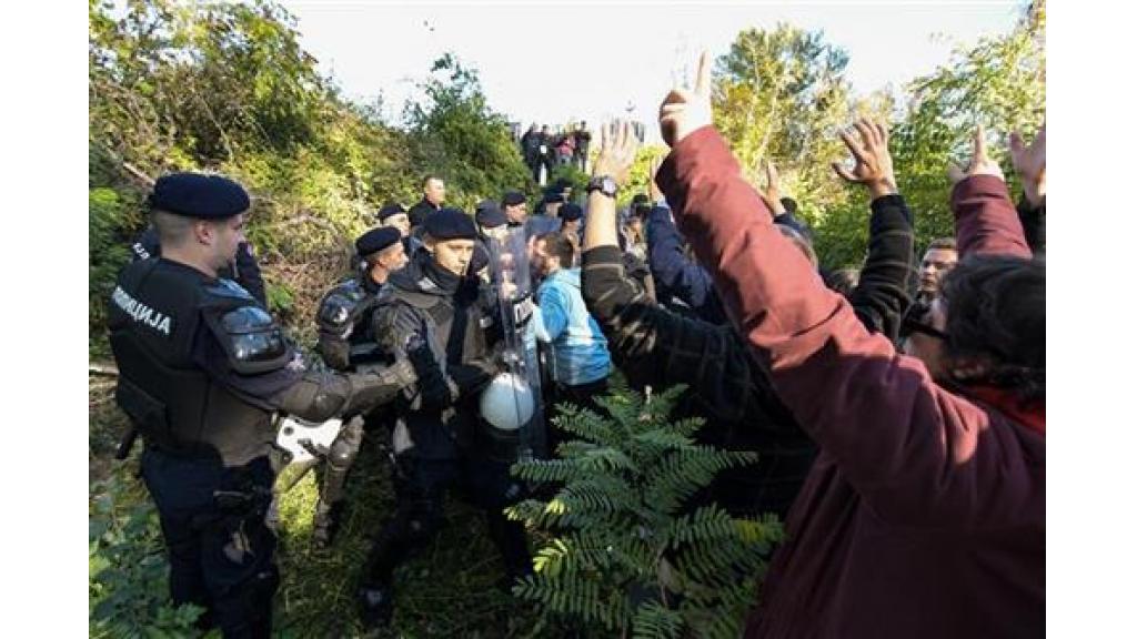 Na protestu na Šodrošu privedeno nekoliko osoba