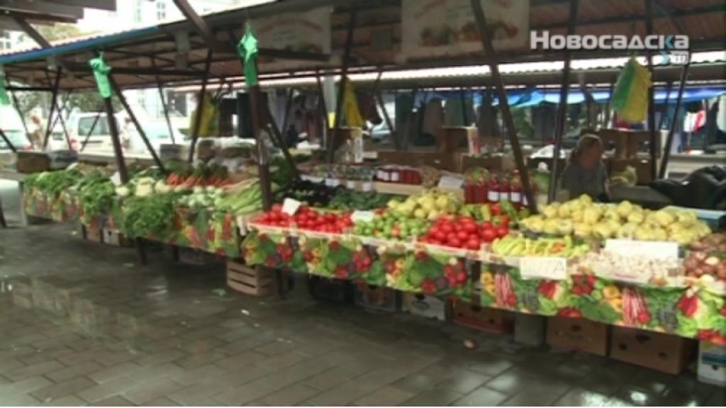 Odlična ponuda voća i povrća na novosadskim pijacama