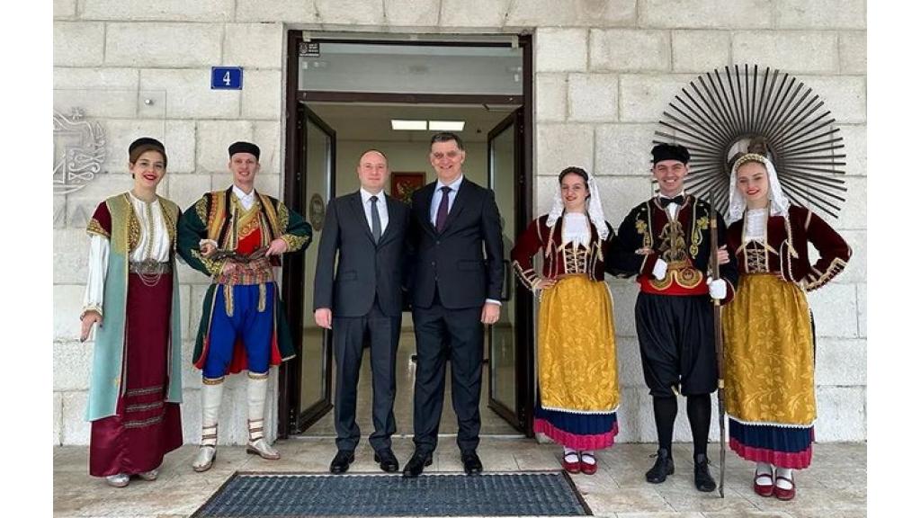 Gradonačelnik Đurić prisustvovao obeležavanju Dana opštine Tivat