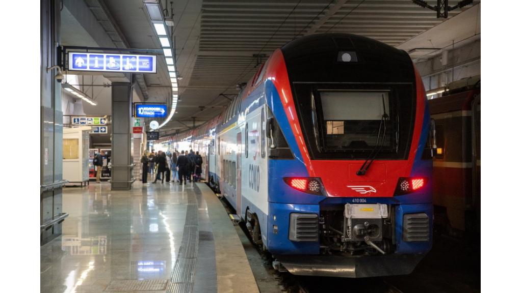 Uz mesečne karte železnički prevoz na relaciji Beograd-Novi Sad ubedljivo najpovoljniji vid prevoza