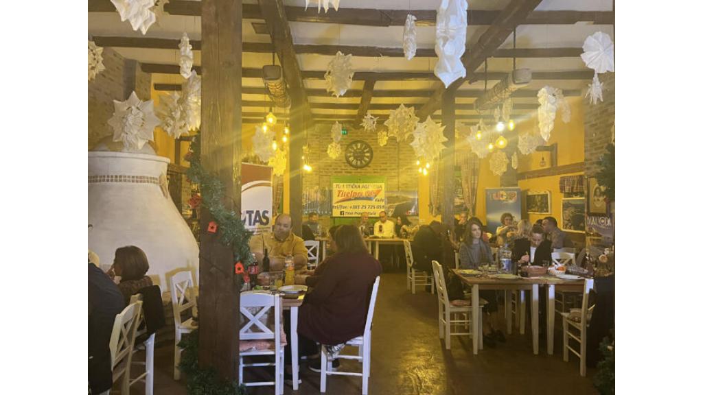 Turistička agencija ,,Titelprevoz“ organizovala Dalmatinsko veče
