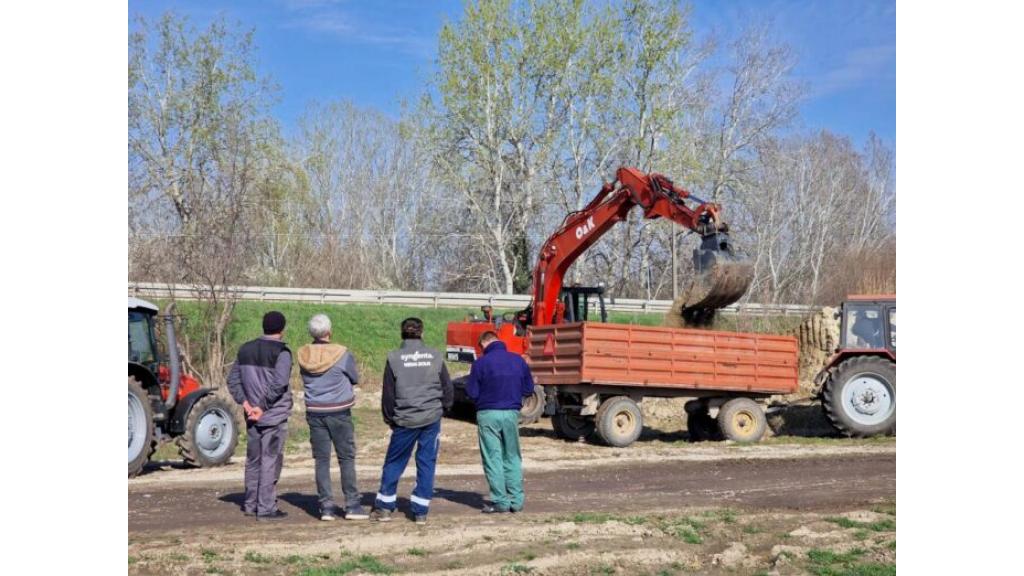 Poljoprivrednici u Ruskom Krsturu sproveli akciju uređenja atarskih puteva