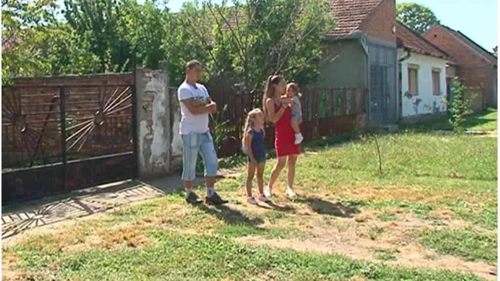 Porodicu Liber posetili predstavnici opštine i Ministarstva za brigu o selu