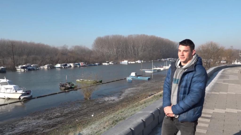 Nikola Medan, triatlonac i pobednik plivanja za Časni krst u Pančevu