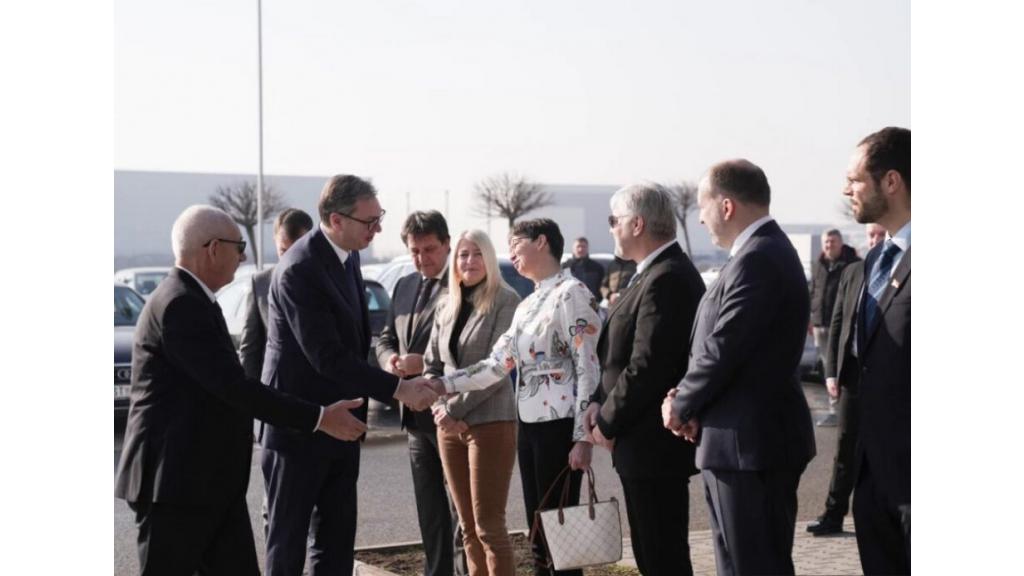 Predsednik Vučić prisustvovao ceremoniji polaganja kamena temeljca fabrike Milbauer u Staroj Pazovi
