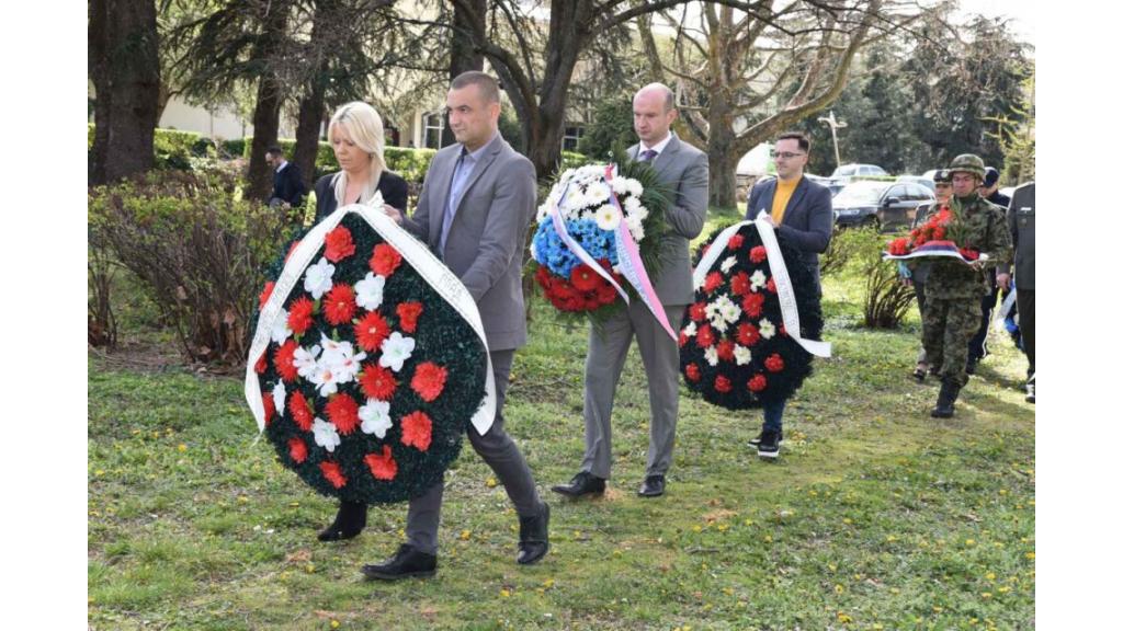 Vršac: Sećanje na žrtve NATO bombardovanja