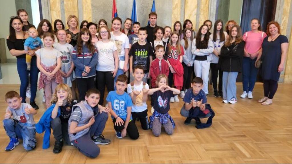 Učenici osnovnih škola učestvovali na manifestaciji „Češki dečji dan”