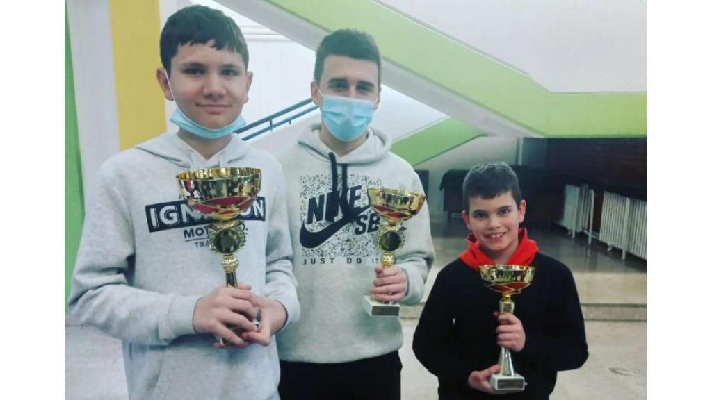 Šahisti „Aljehina“ osvojili šest medalja na Svetosavskom turniru