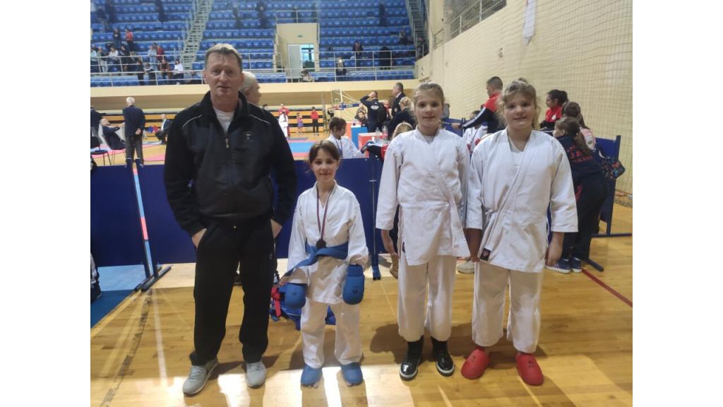 Karatisti „Kovačice“ osvojili bronzu na Prvenstvu Srbije u Smederevu