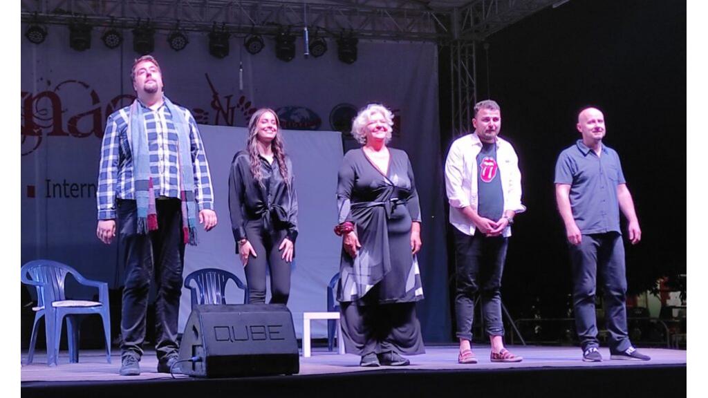 Predstava ,,Ljubavne igrarije“ održana na trgu u Vršcu