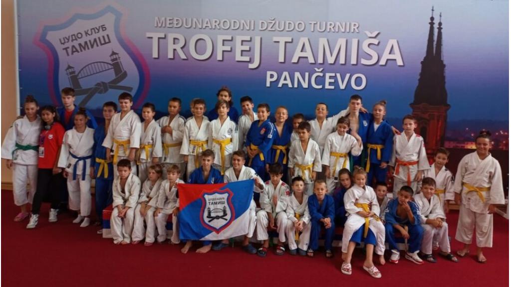Pet zlatnih medalja za džudiste Tamiša, na međunarodnom turniru „Trofej Tamiša 2022“