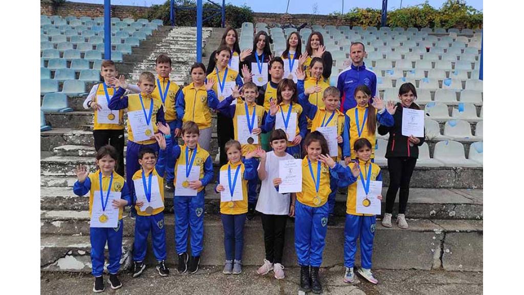 Atletičari „Spartaka“ iz Opova učestvovali na trci Grada Pančeva