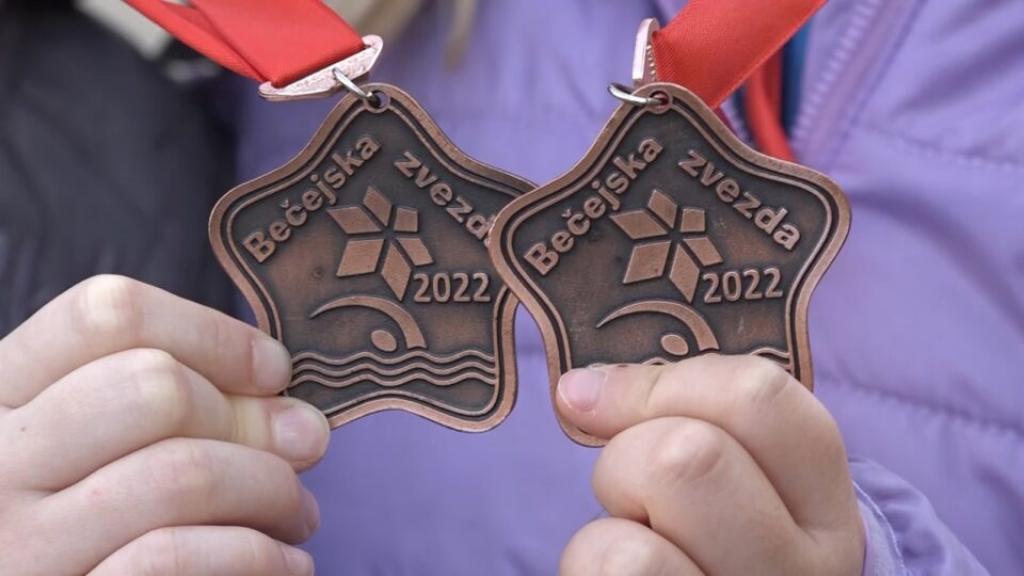 Plivački klub „Dinamo“ osvojio je 12 medalja