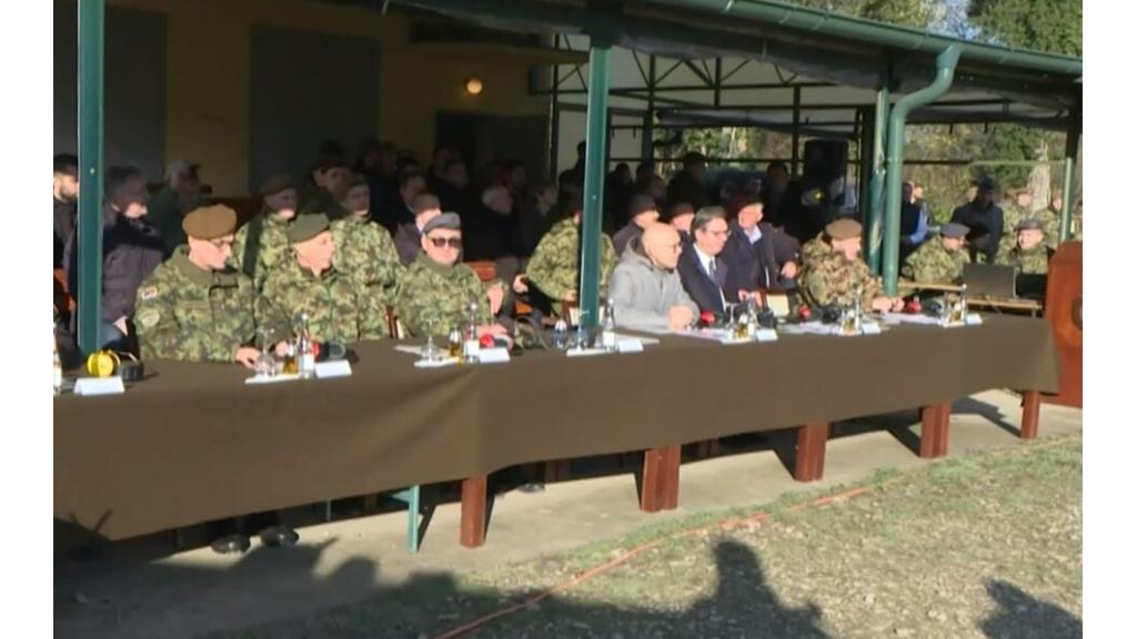 U Nikincima održana vežba jedinica vojske Srbije, prisustvovao i predsednik Vučić