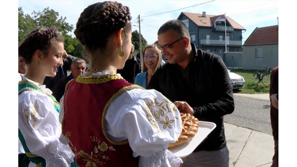 Ministar Branislav Nedimović u poseti Uljmi i Alibunaru