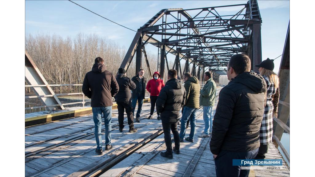 Gradonačelnik Zrenjanina obišao most na Tamišu i razgovarao s meštanima Tomaševca i Orlovata