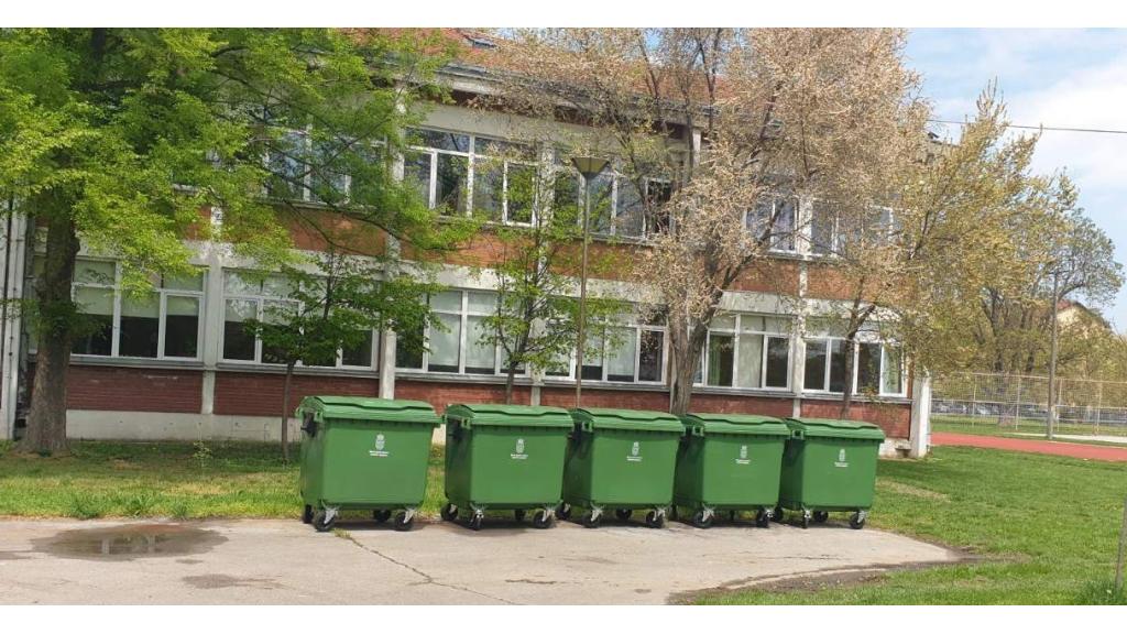 Kontejneri za komunalni otpad na poklon obrazovnim ustanovama