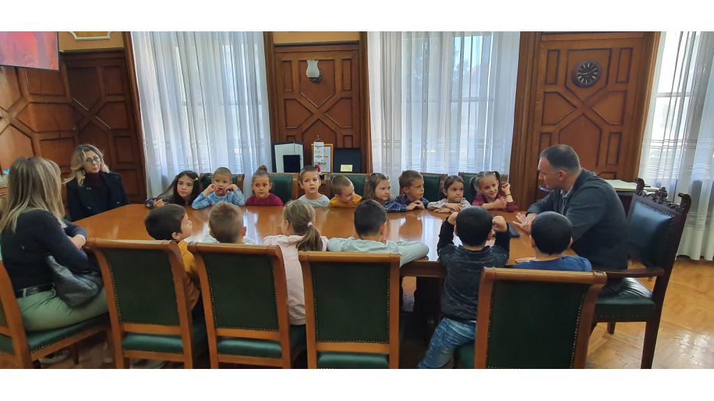 Gradonačelnik ugostio predškolce iz vrtića „Poletarac“