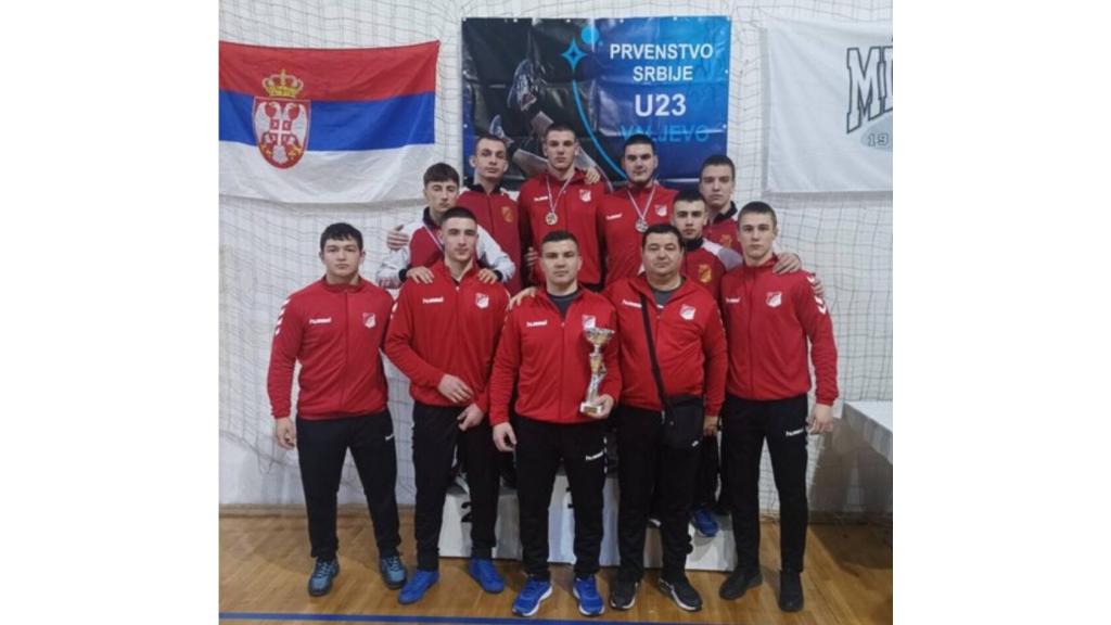 Rvači Proletera osvojili prvo mesto na državnom prvenstvu za mlađe seniore