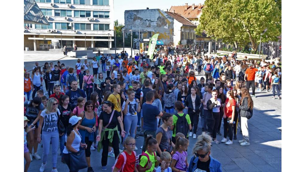 Grad Zrenjanin pridružio se danas globalnoj akciji “Dan pešačenja”