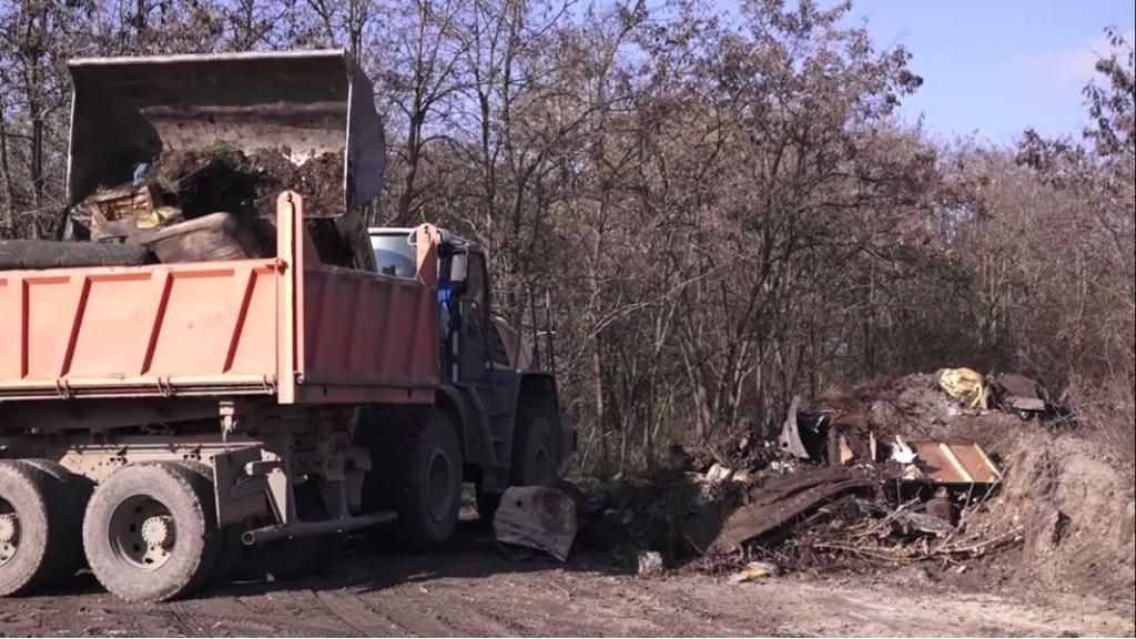 Čišćenje divljih deponija u Surduku