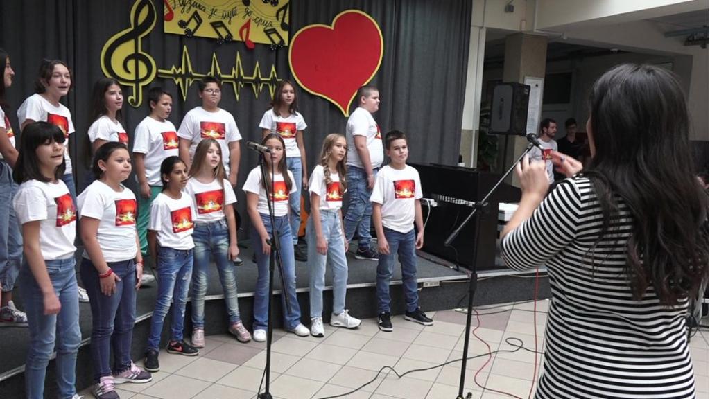 „Muzika je put do srca“ -  Obeležen Dan škole u OŠ Simeon Aranicki