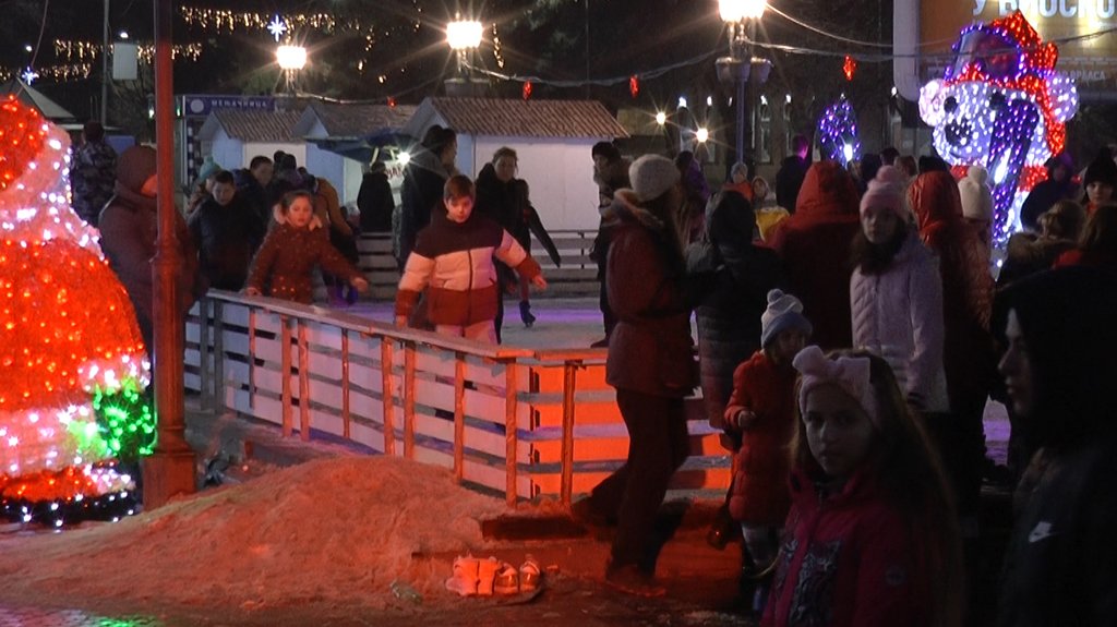 Zimu na „Ledenom trgu“ u Vrbasu ove godine obeležila brojna dešavanja 