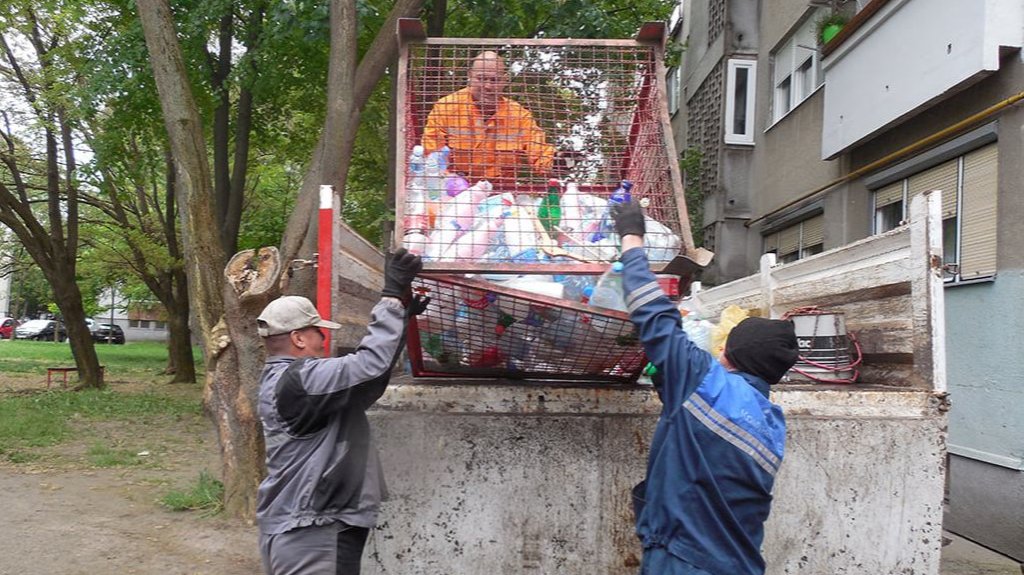 Akcija odnošenja ambalažnog PET otpada sa vrbaskih ulica 29. januara