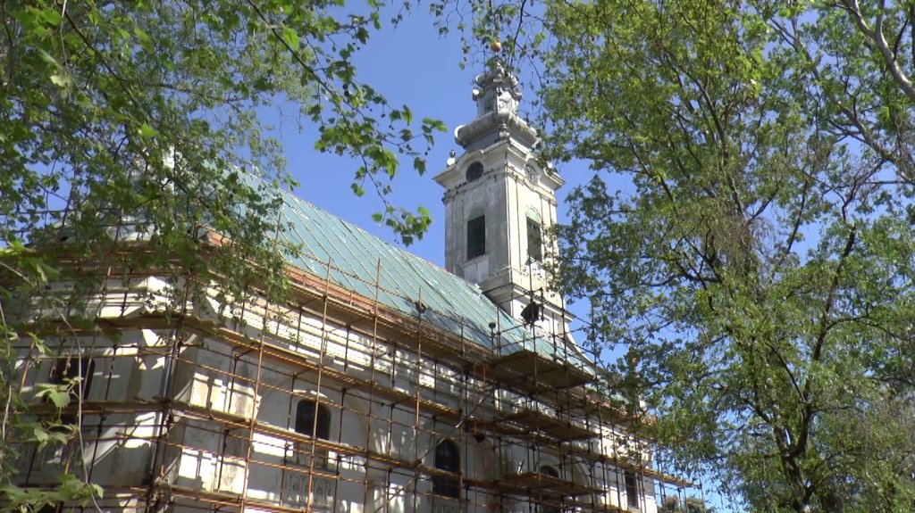 Pri kraju obnova krova Reformatorske crkve u Vrbasu
