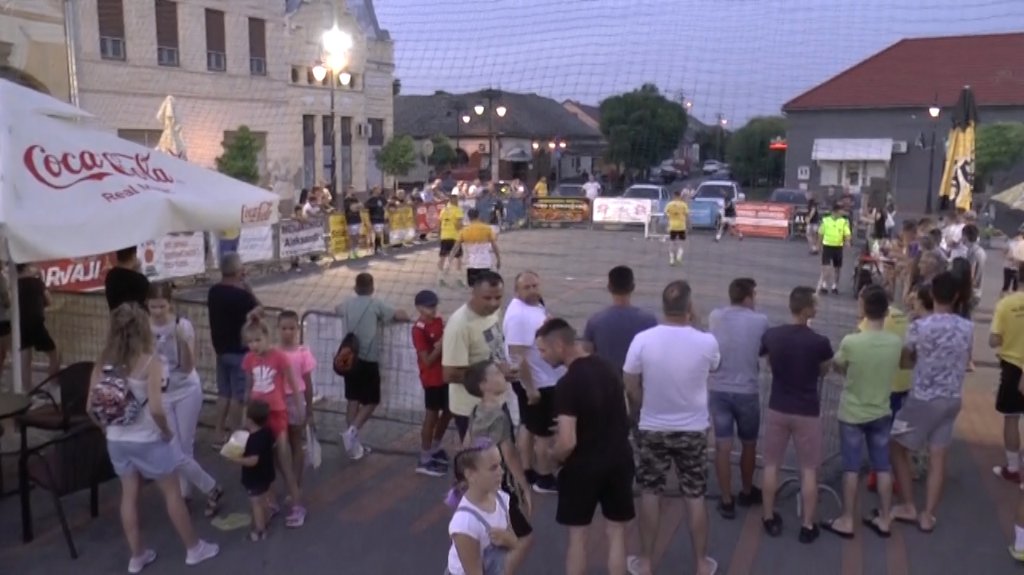 Šesti memorijal „Milenko Genčić“ okuplja u Srbobranu brojne ekipe malog fudbala