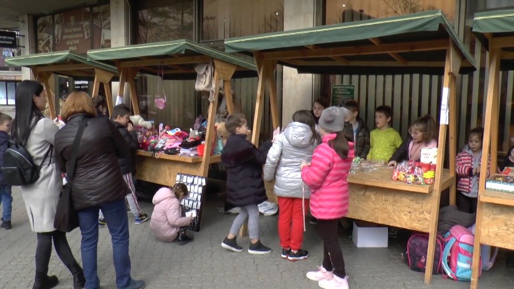 Humanitarni Dečiji bazar održan u Vrbasu 