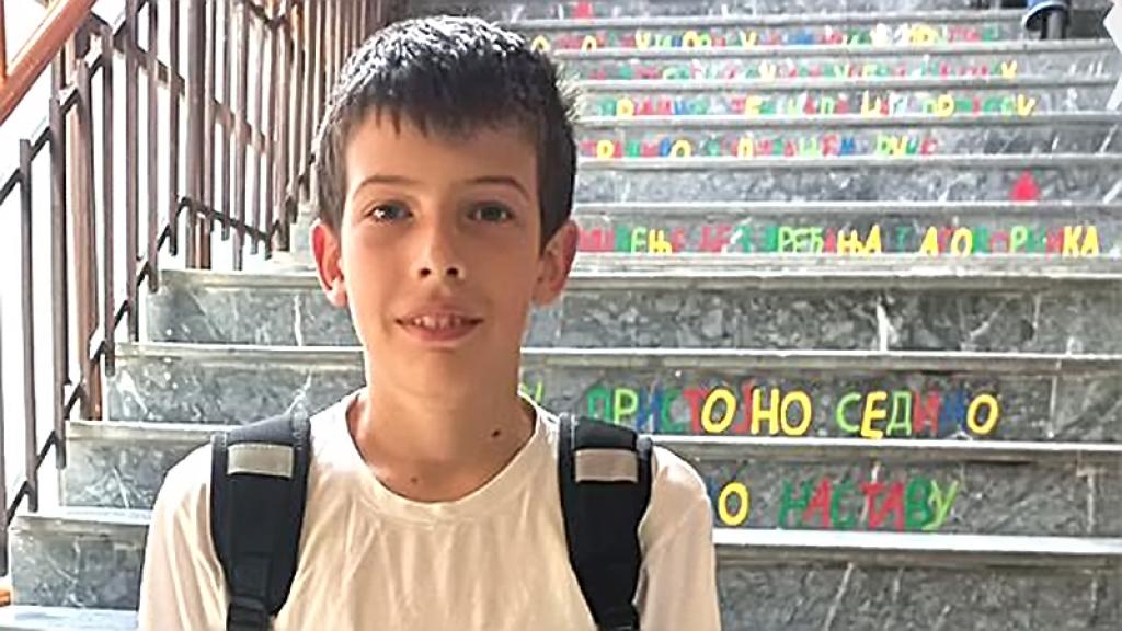Mlađan Tešan iz Gajdobre osvojio prvo mesto na Okružnom takmičenju iz Srpskog jezika i jezičke kulture